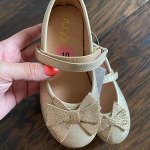 Girls Gold dress shoes